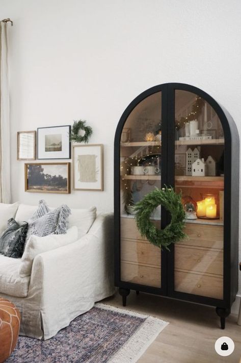 Arched Cabinet, Dining Room Cabinet, Living Room Redo, Living Room Entertainment, Living Room Update, Furniture Design Living Room, Small Apartment Decorating, Room Update, Room Redo