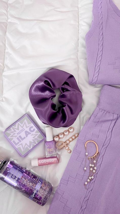 Purple Items, Purple Vibe, Happy Birthday Celebration, Lavender Aesthetic, Mode Zara, Shoes Outfit Fashion, Purple Themes, Purple Girls, All Things Purple