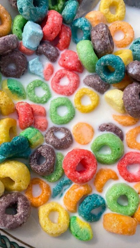 Nikki Sloane, Fruit Loops Cereal, Fruit Photography, Think Food, Unhealthy Food, Food Obsession, Creative Food, Food Cravings, Cute Food