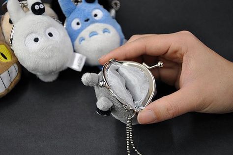 Coin Gamaguchi Purse - Plush Doll - Chain Strap - Totoro & Kurosuke - Ghibli - 2012 (new) Gamaguchi Purse, Ghibli Merchandise, Dust Bunny, Plush Dolls, Studio Ghibli, Chain Strap, Cufflinks, Coin, Purse