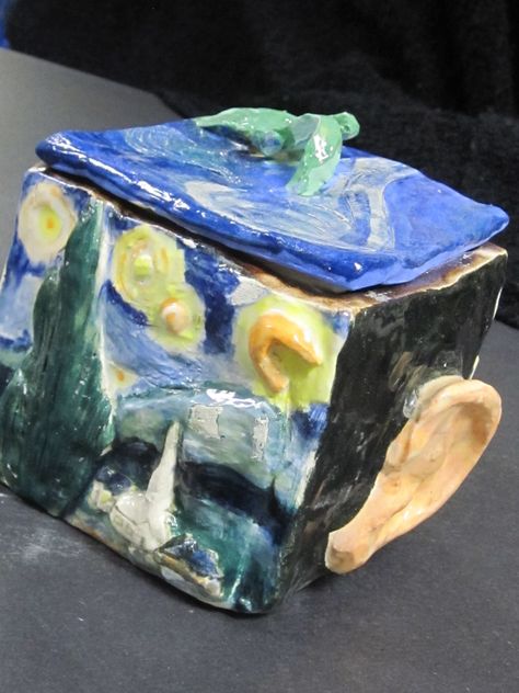 A clay box with Van Gogh images Ceramic Art Box, Van Gogh Ceramics, Clay Slab Box Ideas, Clay Box Ideas Ceramics, Slab Box Ceramics Ideas, Clay Box Ideas, 1960s Makeup, Clay Box, Clay Things