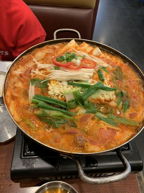 [I ate] budae jjigae Budae Jjigae Aesthetic, Budae Jjigae, Food Aesthetics, Be Irresistible, His Secret Obsession, Food Images, The Hub, Secret Obsession, Cafe Food