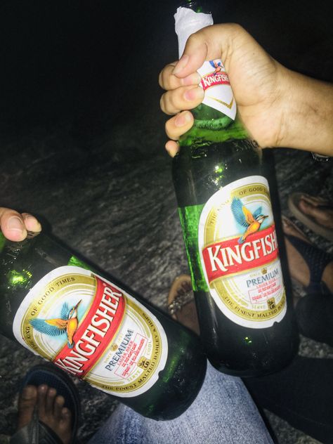 #beer Kingfisher Beer Photography, Biyar Drink, Kingfisher Beer Snapchat Story, Beer Snaps Snapchat, Tuborg Beer Snapchat, Beer Drinking Images, Kingfisher Beer Snap, Snapchat Eating, Drinking Snap