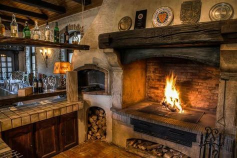 Cooking Fireplace, Cooking Hearth, Fireplace Cooking, Cottage Fireplace, Cob House, Kitchen Fireplace, Cabins And Cottages, Cabin Life, Outdoor Kitchen Design