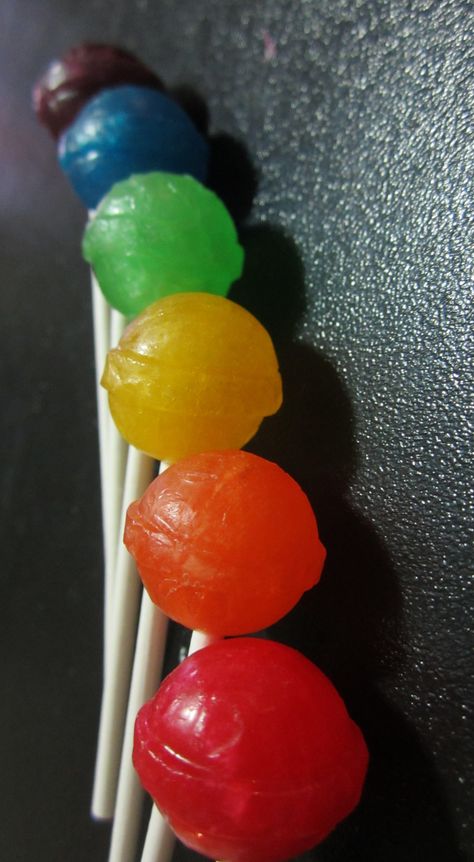 Lollipops Rainbow Connection, Rainbow Food, Rainbow Bright, Rainbow Aesthetic, Taste The Rainbow, Rainbow Colours, Love Rainbow, Colorful Candy, Candy Shop