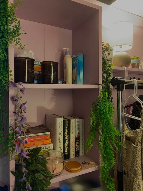 #bookshelf #vines #candles #lavender Candles Lavender, Touch Up, Bookshelves, Vines, Lavender, Room Decor, Candles