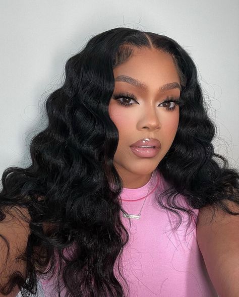 Crimps Hairstyles For Black Women, Birthday Makeup Looks, Natural Glam Makeup, Light Makeup Looks, Makeup For Black Skin, Brown Skin Makeup, Glam Makeup Look, Makeup Eye Looks, Looks Party