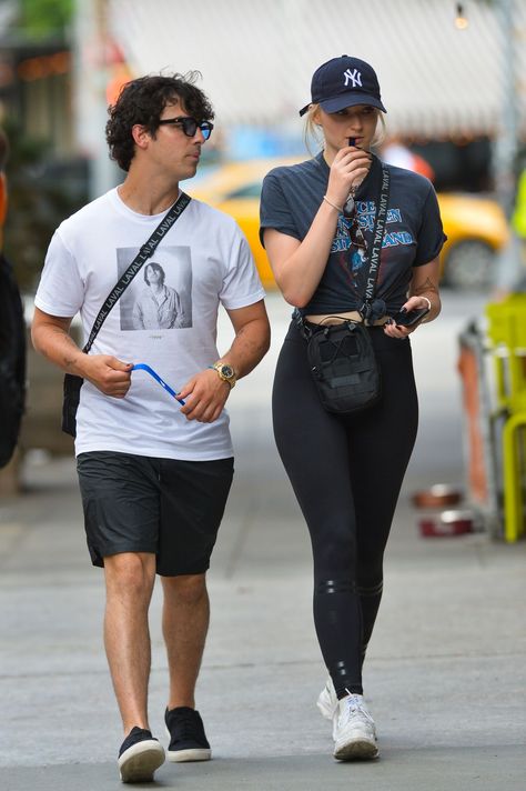 Sophie Turner in Tights Out in NYC https://ift.tt/2OPUdeX Taller Gf And Short Bf, Short Bf Tall Gf, Taller Girlfriend Couples, Sophie Turner Street Style, Sophie Turner Instagram Story, Sophie Turner And Joe Jonas Wedding, Sophie Turner And Joe Jonas Paparazzi, Taller Girlfriend, Sophie Turner Joe Jonas