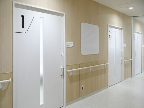 Hospital Design Architecture, Dentist Office Design, Healthcare Interior Design, Door Signage, Healthcare Architecture, Hospital Interior, Arch Interior, Hospital Room, Dental Office Design