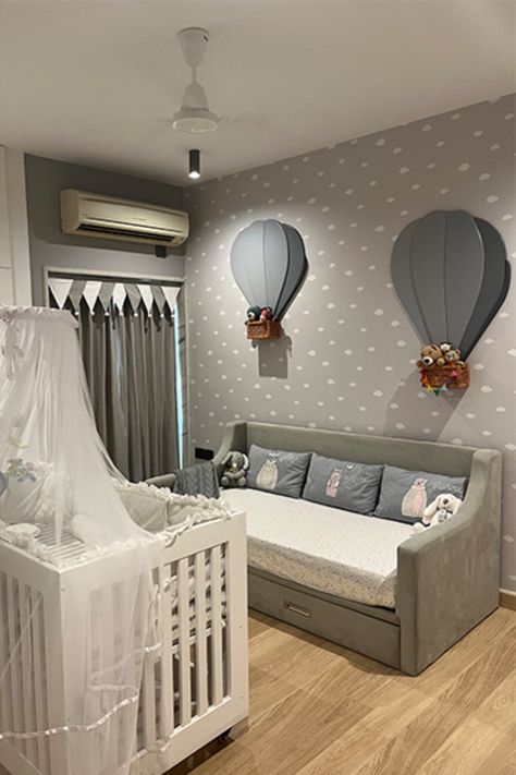 Baby Boy Nursery Room Ideas Hot Air Balloons, Nursery Room Inspiration Gender Neutral, Hot Air Balloon Room, Hot Air Balloon Bedroom, Room Decor For Men, Gender Neutral Baby Room, Stars And The Moon, Mens Room Decor