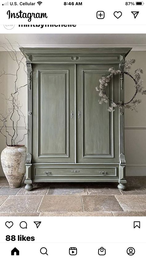 Fine Antique Furniture, Vintage Armoire, Painted Cupboards, Console Table Design, Modern Cupboard Design, Painted Furniture Colors, Using Chalk Paint, Furniture Design Wooden, Pine Furniture