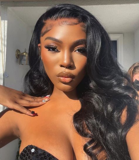 Quenlin Blackwell, Black Girls Hairstyles Weave, Classy Hairstyles, Butterfly Hair Clip, Velvet Hair, French Hair, Prom Girl, Formal Hairstyles, Elegant Hairstyles