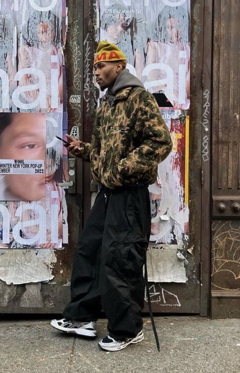 Camo Jacket Outfit Men, Camo Outfit Men, Brooklyn Street Style, Camo Jacket Outfit, Camo Outfit, Streetwear Inspo, Camo Outfits, Black Men Street Fashion, Streetwear Fits