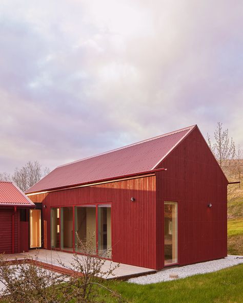 Photo 3 of 17 in A Little Red Icelandic Cabin Gets a Swedish… Swedish House Design, Red House Exterior, Red Barn House, Swedish Cabin, Swedish Country House, Cabin Building, Red Cabin, Summer Cabins, Swedish Architecture