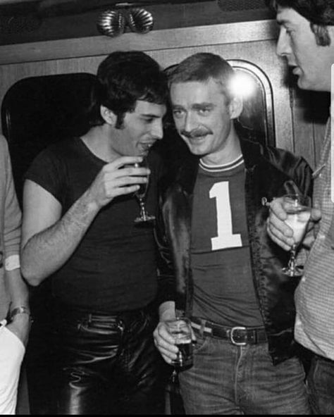 “I didn't remember how much I hated Paul until I saw the movie @bohemianrhapsodymovie 🙄😡. . @officialqueenmusic @mercury_motg…” Paul Prenter, Queen Lead Singer, Freddy My Love, King Of Queens, Queen Photos, Roger Taylor, Queen Freddie Mercury, Blockbuster Movies, John Deacon