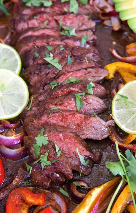 Sheet Pan Steak Fajitas - The Suburban Soapbox Sheet Pan Steak Fajitas, Sheet Pan Steak, Grilled Chicken Fajitas, Rotisserie Chicken Tacos, Fajita Seasoning Mix, Steak Fajita Recipe, Fajita Vegetables, Pan Steak, Ideal Protein Recipes