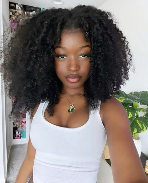 Natural Curls Hairstyles, Hairdos For Curly Hair, Hair Flip, 4c Hairstyles, Baddie Hairstyles, Long Curly Hair, Dream Hair, Hair Journey, Long Curly