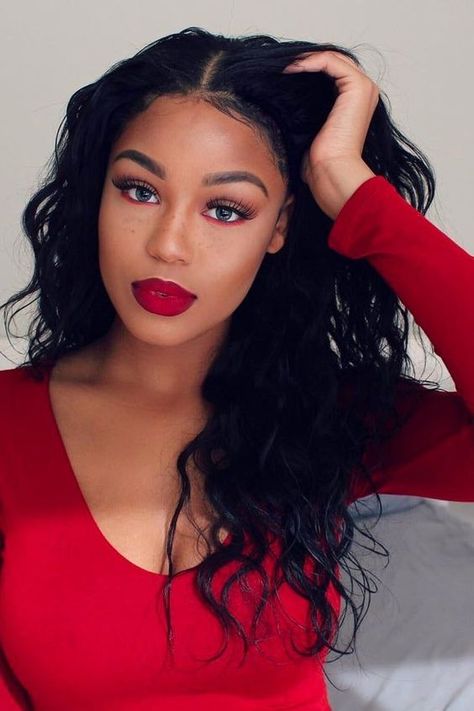 20 Gorgeous Christmas Makeup Ideas ⋆ Beautymone Prom Makeup For Red Dress, Red Makeup Looks, Christmas Makeup Tutorial, Festive Makeup, Red Lips Makeup Look, Maquillage On Fleek, Christmas Makeup Look, Make Up Tutorials, Red Dress Makeup