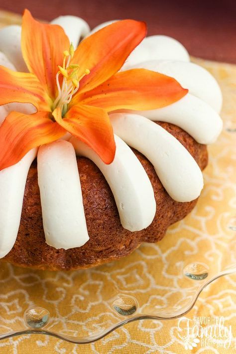 This Nothing Bundt Cake’s Carrot Cake Copycat recipe is a new favorite of mine. I found a new way to use all of the same ingredients, including the ease of a cake mix, yet give the cake a lighter text Bundt Carrot Cake, Carrot Cake Bundt, Work Treats, Bunt Cake Recipe, Cake With Icing, Cooking Desserts, Nothing Bundt, Copy Cats, Nothing Bundt Cakes