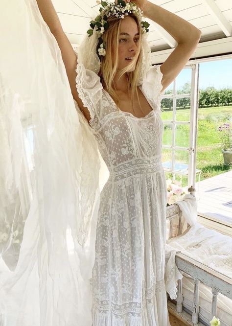 Love Shack Fancy Wedding, Fancy White Dress, Pregnant Wedding, Love Shack Fancy, Pregnant Wedding Dress, Fancy Wedding Dresses, Fancy Wedding, Western Wedding, Lace White Dress