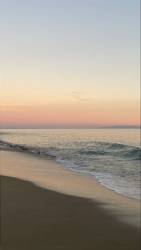 Santa Barbara Aesthetic, Santa Barbara Beach, California Sunset, California Living, Farmhouse Remodel, My Happy Place, Phone Backgrounds, Santa Barbara, Happy Place