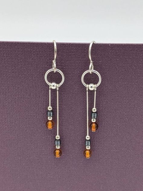 Easy Earrings, Jewelry Hacks, Beaded Pendants, Bead Dangles, Handmade Jewlery, Earrings Design, Earring Ideas, Amber Earrings, Diy Wire Jewelry