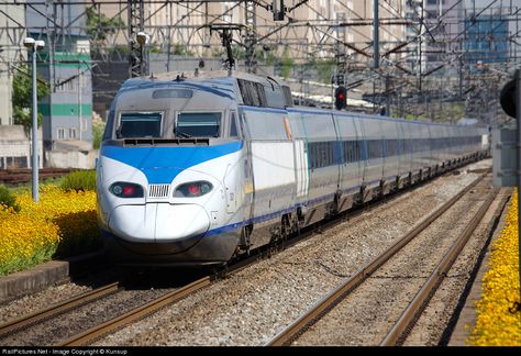 RailPictures.Net Photo: KTX 33 Korail KTX at Seoul, South Korea by Kunsup Speed Rail, High Speed Rail, Electric Train, Electric Locomotive, Speed Training, Rolling Stock, Seoul South Korea, High Speed, South Korea