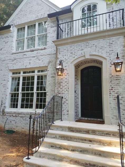 White Brick House, Lime Wash Brick, German Smear, Painted Brick Exteriors, Painted Brick House, White Wash Brick, Home Exterior Makeover, Brick Exterior House, Exterior Makeover