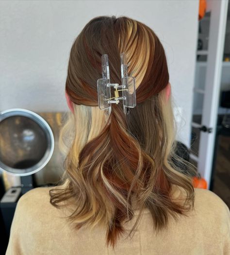 Another calico hair perfect for fall! We did a color block with this one to have variety of colors around the head 🧡🤎🤍 . . . . 📍located in West Jordan Utah ✂️ @kellieandcompanysalon . #Kellieandcompany #kellieandcompanysalon #westjordanutah . #cosmetology #cosmetologist #utahstylists #utahhairstylist #slcstylist #slchairstylist #hairstyles #hairstylist #hairtransformation #vivid #vividhair #vividhaircolor #creativecolor #creativehair #creativehaircolor #platniumblonde #blondeandbrownhair... Blonde Color Blocking Hair, Calico Hair Color Hairstyles, Color Blocking Hair, Chunky Blonde Highlights, Calico Hair, West Jordan Utah, Red Blonde Hair, Vivid Hair Color, Creative Hair Color