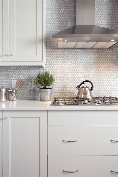 Why This Unexpected Color Trend Is Dominating Your Pinterest Feed Penny Tiles Kitchen, Penny Tile Backsplash, Modern Kitchen Backsplash, Kitchen Splashback Tiles, White Kitchen Backsplash, Penny Tile, Kitchen Backsplash Designs, All White Kitchen, Kitchen Splashback