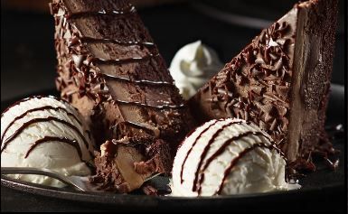 Free Birthday Food, Longhorn Steakhouse, Mousse Cake Recipe, Famous Chocolate, Chocolate Mousse Cake, Desserts Menu, Fudge Sauce, Chocolate Dessert, Mousse Cake