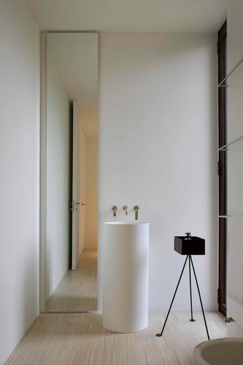 Lissoni Associati, Barbara Corsico  · House in the Tuscan Countryside. Grosseto, Italy Mirror In Bathroom, Freestanding Sink, Tuscan Countryside, Piero Lissoni, Tuscan Design, Countryside House, In Bathroom, Length Mirror, Simple Bathroom