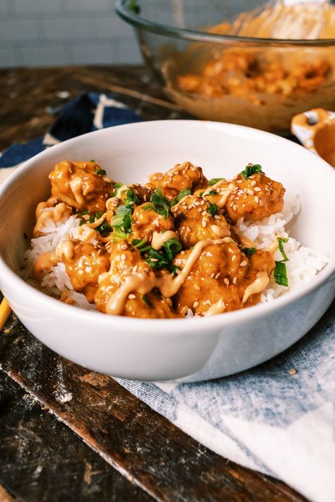 Air Fryer Bang Bang Chicken (Easy 30-Minute Recipe) - Dad With A Pan Bang Bang Chicken, Chicken Easy, Air Fried Chicken, Air Fryer Recipes Chicken, Air Fryer Healthy, Sriracha Sauce, Chicken Bites, Air Fryer Chicken, 30 Minute Meals