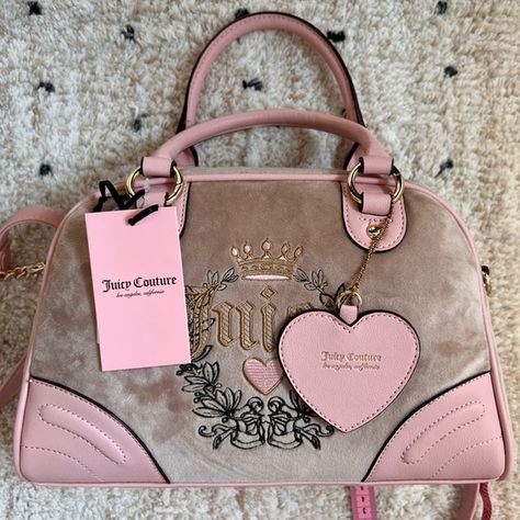 NEW Juicy Couture Cafe Heritage Bowlers Bag Coquette Bag, Juicy Couture Clothes, Large Crossbody Purse, Bling Purses, Chibi Hair, Amazon Jewelry, Expensive Bag, Bowler Bag, Juicy Couture Purse