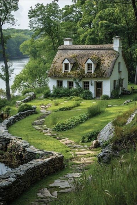 Quaint Homes, Relaxing View, Home Design Architecture, Cottagecore Life, Whimsical Houses, Whimsical Cottage, Country Rose, Cottage Aesthetic, Irish Cottage