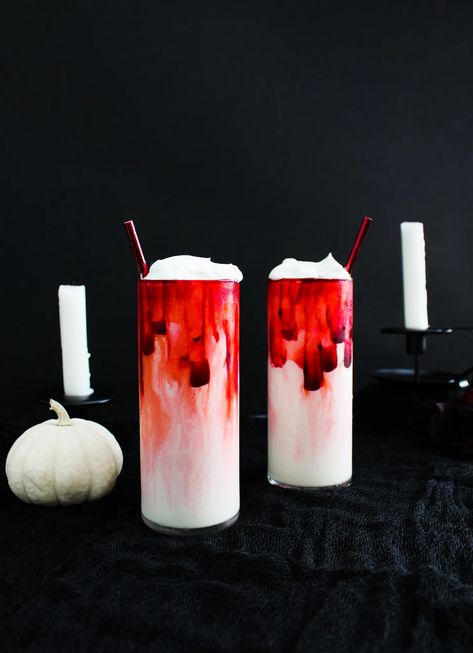 Halloween Restaurant, Spooky Breakfast, Halloween Milkshakes, Flavored Whipped Cream, Samhain Halloween, Food Photoshoot, Halloween Party Dinner, Strawberry Milkshake, Halloween Dinner