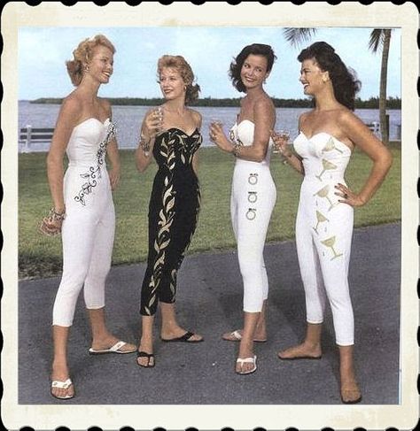 An old Ceeb ad. DROOL.  Me performing with my band, The Amandas , in my one and only Ceeb suit. I scored this baby online for a mere $... Womens 60s Fashion, Gold Martini, Pant Pattern, Pelo Sims, Simply Fashion, Bodice Pattern, Dress Book, Vintage Blog, Bodysuit Designs