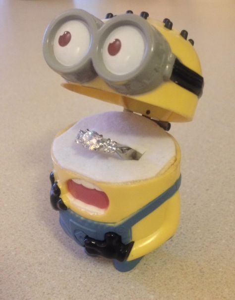 The ring box I made for my fiance. Huge minion fan. #minion #despicableme #ringbox #engagement Minion Wedding, Minions Love, Cute Minions, Despicable Me, Really Funny Pictures, Reaction Pictures, Mood Pics, Funny Images, Dumb And Dumber