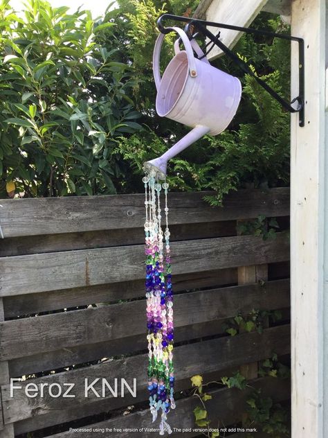 Trendy & Stunning Garden Decor Ideas 2024 - Mini Garden Decor - Mini garden Allotment Signs, Mini Garden Decor, Crystal Suncatchers Diy, Yard Art Crafts, Wind Chimes Homemade, Unique Garden Art, Diy Garden Fountains, Cartoon Cow, Diy Wind Chimes