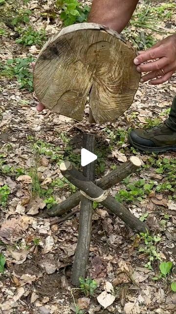 Sergio Outdoors on Instagram: "Survival Skills: A Sturdy Chair in 5 Minutes in the Wild. #survival #camping #sergio_outdoors #skills #ideas #lifehacks #outdoors #bushcraft #outdoor #forest" Bushcraft Projects, Outdoor Gift Ideas, Bushcraft Essentials, Camping Projects, Camping Stuff, Survival Camping, Outdoor Gift, Camping Equipment, In The Wild