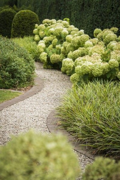 Gravel Path, Garden Pathway, Garden Landscape Design, Garden Cottage, English Garden, Balcony Garden, Shade Garden, Front Garden, Backyard Landscaping Designs