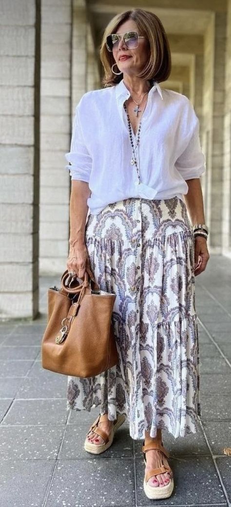 Moda Over 50, Outfits For Women Over 50, Summer Outfits For Women, Style Casual Chic, Chic Summer Outfits, Over 60 Fashion, Outfit Chic, Cool Summer Outfits, 60 Fashion