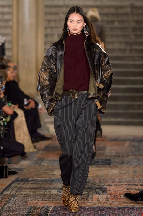 Ralph Lauren's 50th Anniversary Blowout Was An Insanely Fabulous Tribute to New York - Fashionista Ralph Lauren Leather Jacket, Chloe Cherry, Ralph Lauren Womens Clothing, Ralph Lauren Fall, London Fashion Weeks, Ralph Lauren Leather, Mode Inspo, 가을 패션, London Fashion