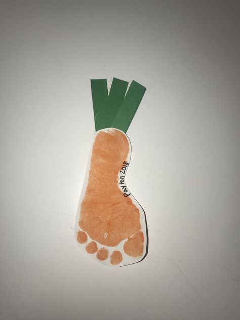 Carrot footprint craft for toddlers and babies! #carrot #footprint #daycare #orange #colorweek Orange Crafts For Toddlers, Carrot Craft, Craft For Toddlers, Nursery Crafts, Orange Craft, Footprint Craft, Daycare Room, Baby Orange, Preschool Arts And Crafts