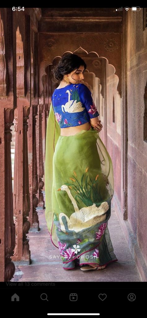 Fabric Paint Shirt, Saree Painting Designs, Saree Painting, Fabric Painting Techniques, Hand Painted Dress, Fabric Painting On Clothes, Hand Painted Clothing, Saree Embroidery Design, Paint Shirts