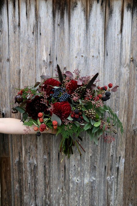 Berry Wedding Bouquet, Berry Bouquet, Bouquet Champetre, Burgundy Bouquet, Bouquet Bridesmaid, Winter Wedding Bouquet, Red Bouquet, Rustic Wedding Bouquet, Decorations Wedding