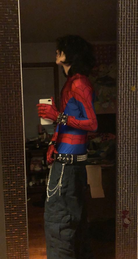 Hot Spiderman Costume, Spiderman Cosplay Aesthetic, Spider Man Cosplay Aesthetic, Spiderman Costume Men, Spider Man Fit, Mens Spiderman Costume, Halloween Costumes Men Aesthetic, Spider Man Outfits Ideas, Spiderman Fit