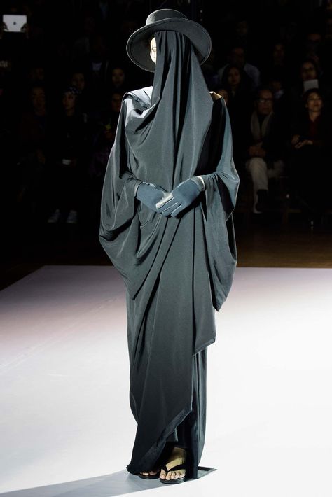 Yohji Yamamoto F/W 15 Alchemy Illustration, Urban Goth, Yoji Yamamoto, Bene Gesserit, Crystal Eyes, Niqab, Yohji Yamamoto, Dark Fashion, Fall 2015