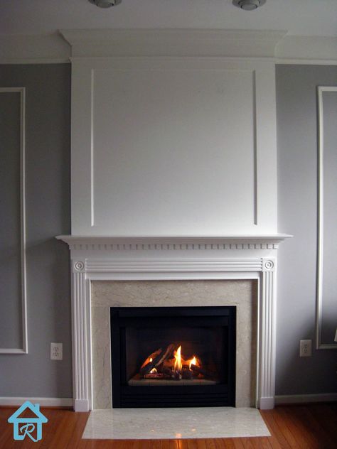 Remodelando la Casa: Adding Visual Interest and Height to your Fireplace Fireplace Molding, Diy Mantle, Fireplace Trim, Fireplace Redo, Fireplace Update, Trim Ideas, Lookout Mountain, Floor Remodel, Fireplace Remodel