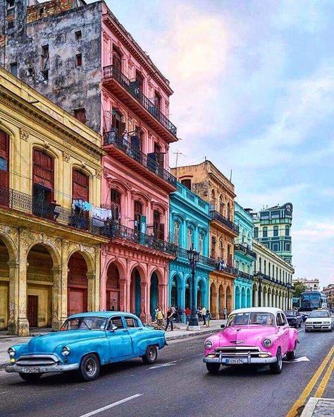 Cuba Havana City, Cuba Art, The World Pictures, Travel Icon, Cuba Travel, Havana Cuba, South America Travel, World Pictures, City Trip